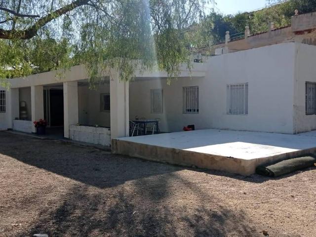 Villa en venta en Crevillent