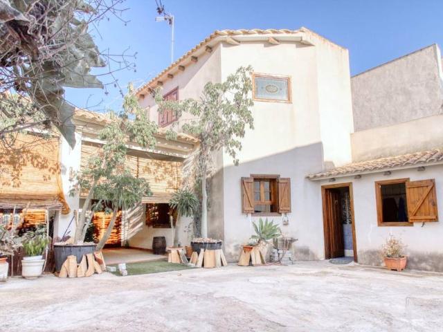 Chalet en venta en Crevillent, Valencia