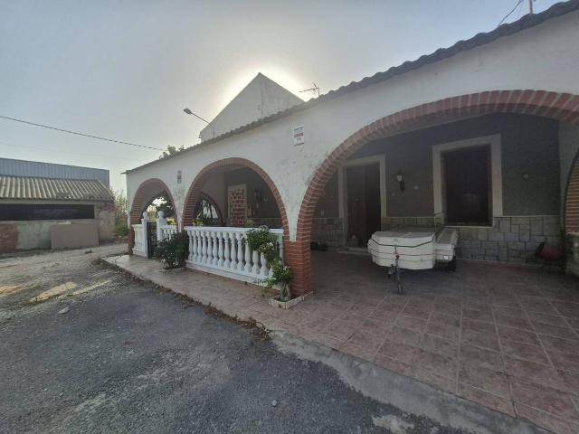 Villa en venta en Crevillent