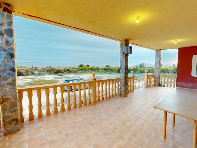 Chalet en venta en Crevillent, Valencia