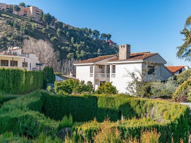 Villa en venta en Granada, Centro - Sagrario