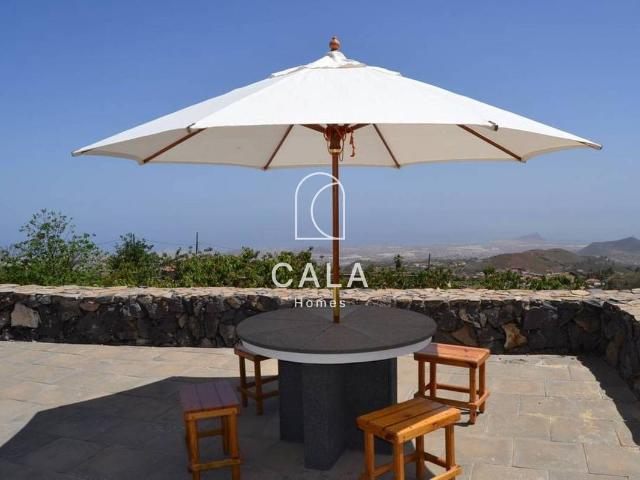 Chalet en venta en Los Cuervos, Granadilla de Abona