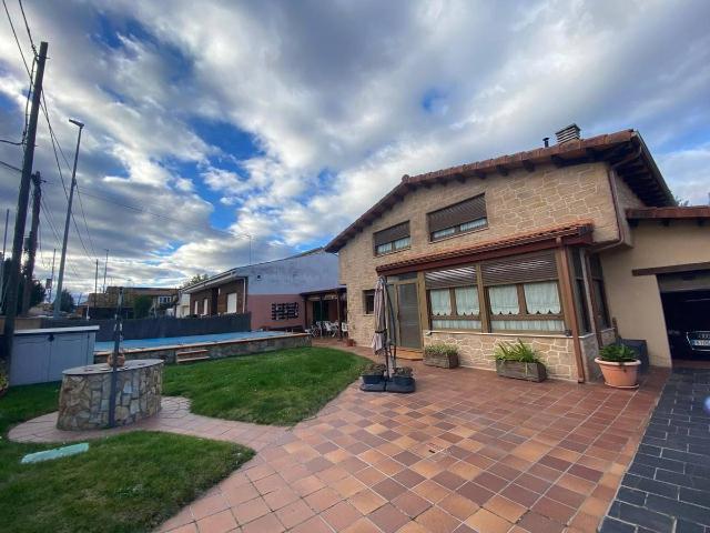 Chalet en venta en Cuadros, Castilla y León