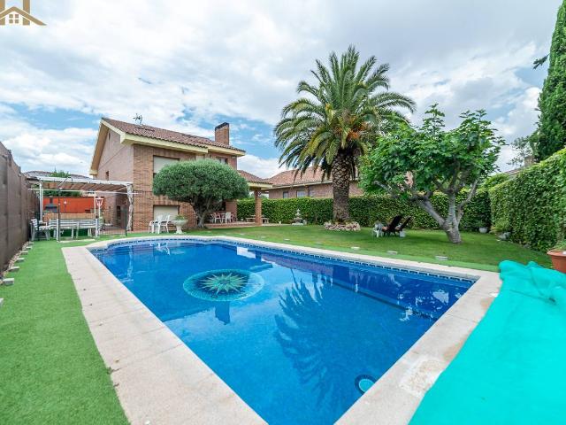 Chalet en venta en Cubas De La Sagra, Madrid