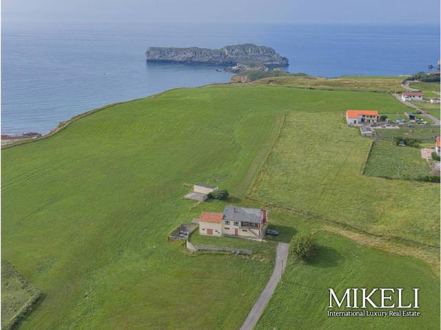 Chalet en venta en Mogro, Miengo