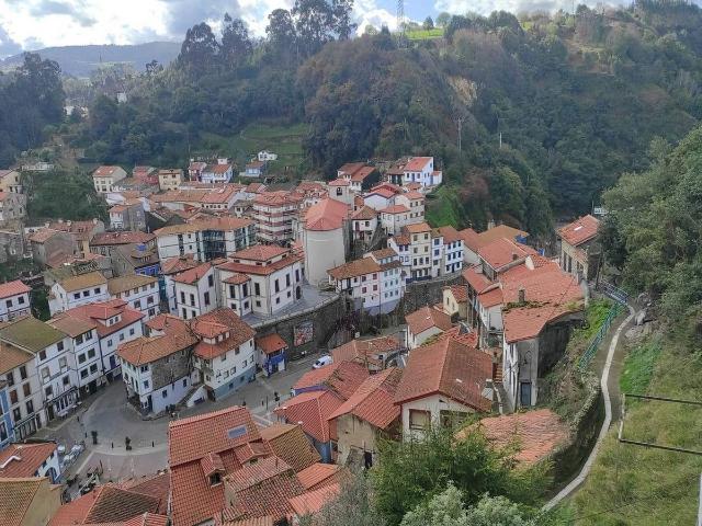 Villa en venta en Cudillero, La Telaya