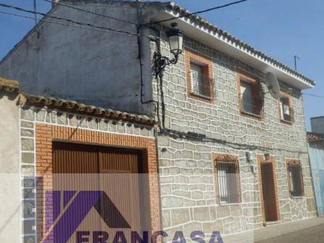 Villa en venta en Cuerva