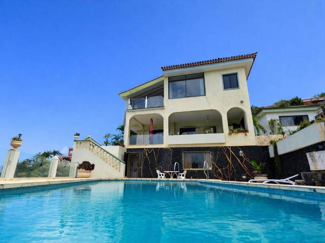 Chalet en venta en Santa Úrsula, Canarias