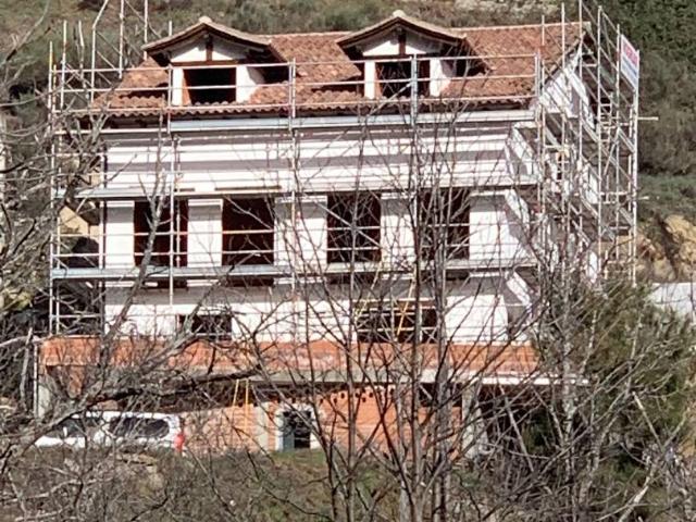 Chalet en venta en Cuevas Del Valle, Castilla y León