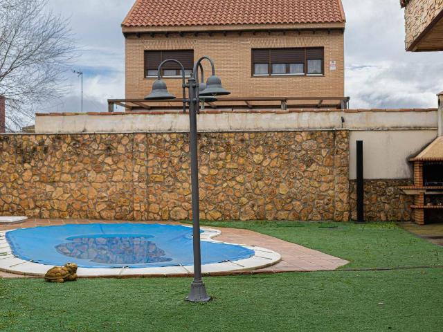 Chalet en venta en Ciempozuelos, Madrid