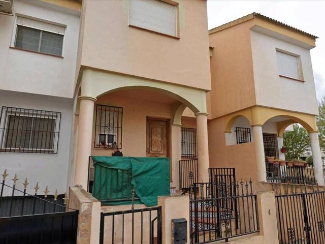 Chalet en venta en Cúllar Vega, Granada