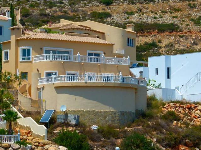 Villa en venta en Benitachell