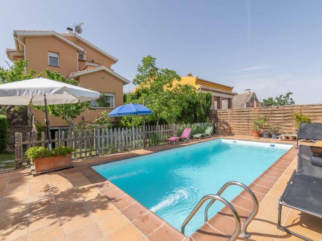 Villa en venta en La Zubia, Barrio Ermitaño