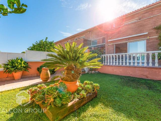 Chalet en venta en Cunit, Tarragona