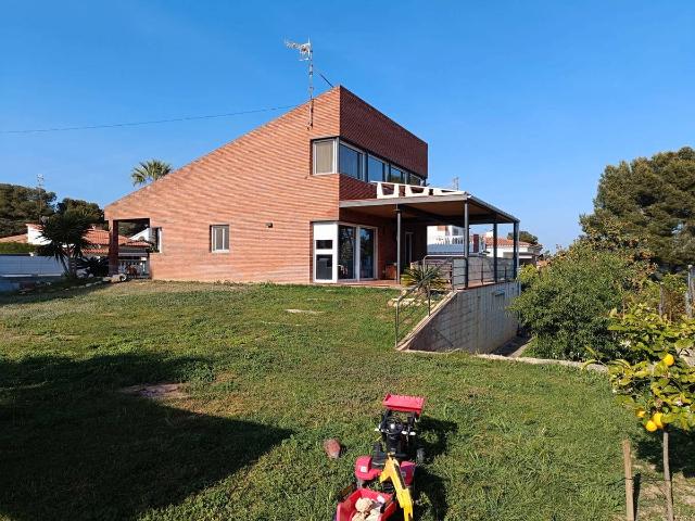 Chalet en venta en Cunit, Tarragona