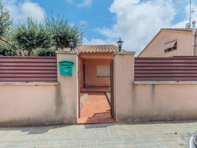 Chalet en venta en Cunit, Tarragona
