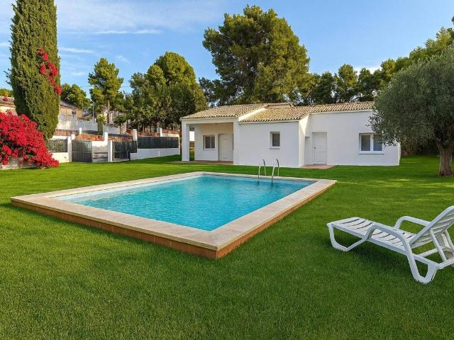 Chalet en venta en Cunit, Tarragona