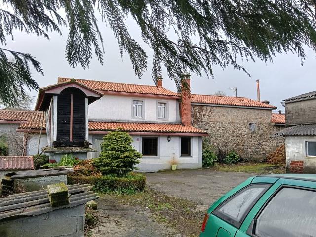 Chalet en venta en Lurdes, Betanzos