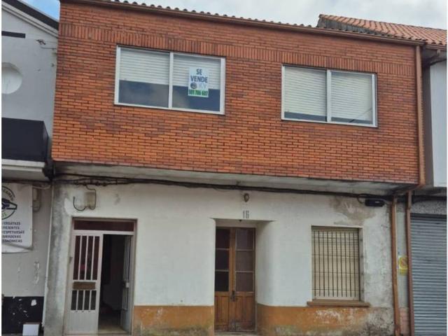 Chalet en venta en Lurdes, Betanzos