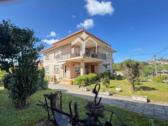 Chalet en venta en Cangas, O Morrazo