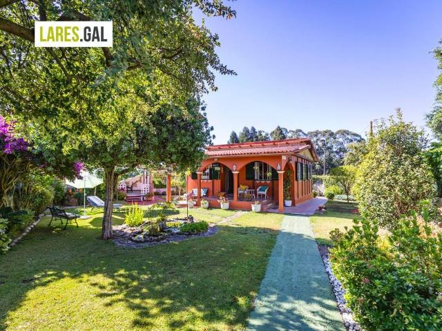 Chalet en venta en O Sinal, Cangas