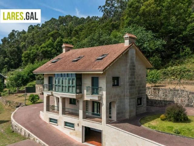 Chalet en venta en O Sinal, Cangas