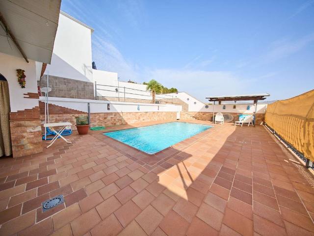 Villa en venta en Deifontes