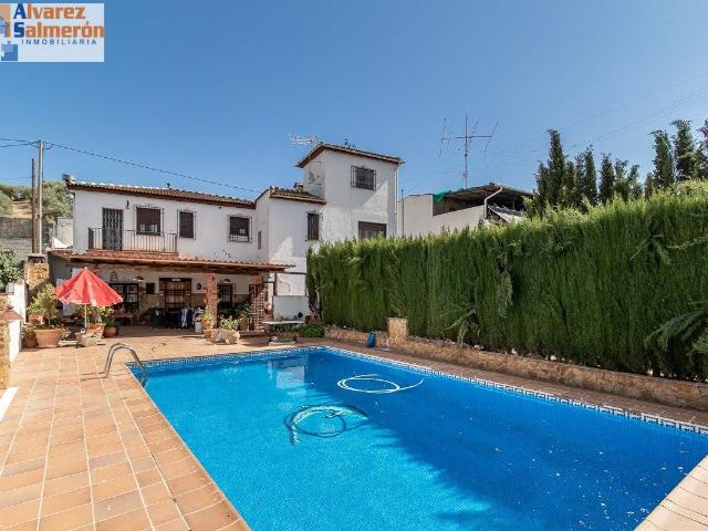 Villa en venta en Deifontes