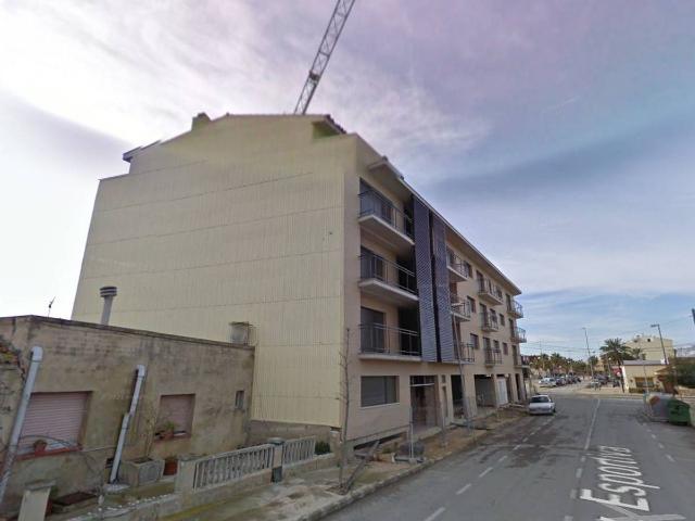 Villa en venta en Deltebre