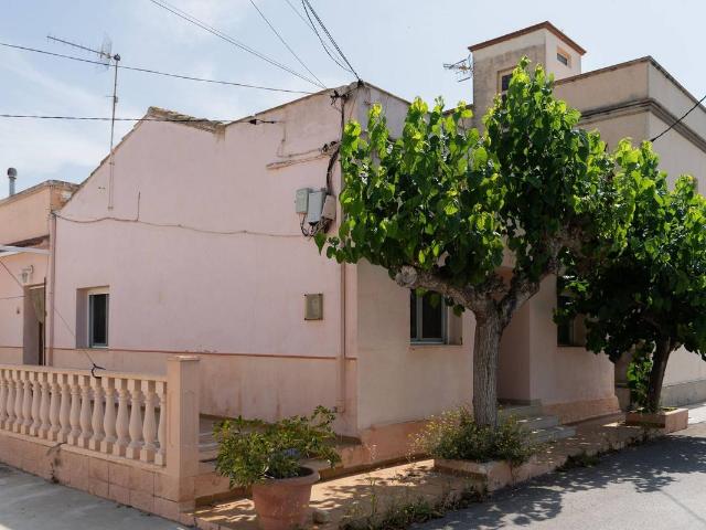 Villa en venta en Deltebre