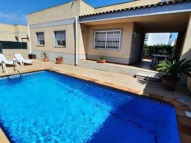Chalet en venta en Baix Ebre, Catalunya