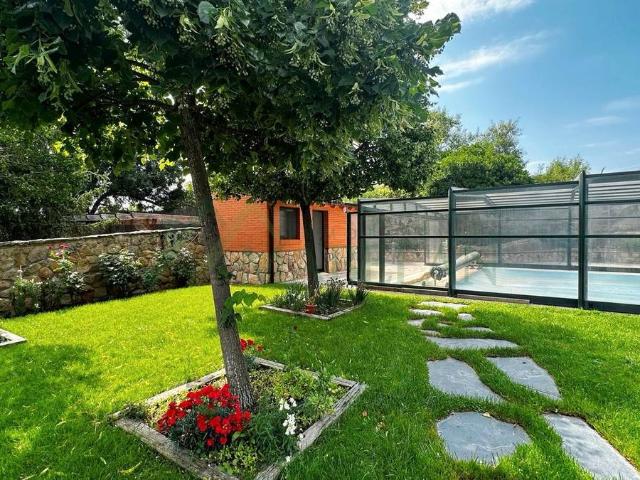 Villa en venta en Galapagar