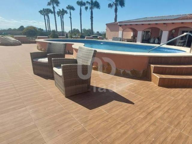 Villa en venta en Dolores