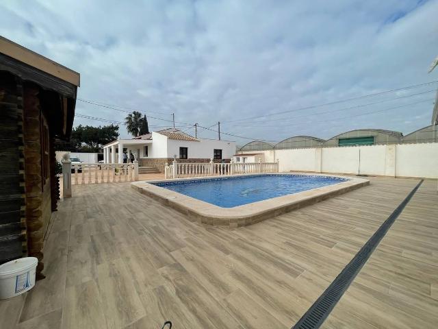 Villa en venta en Dolores
