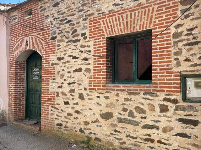 Chalet en venta en Sexmo de Posaderas, Domingo García