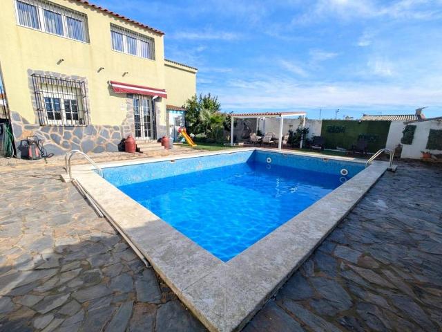 Chalet en venta en Don Álvaro, Extremadura