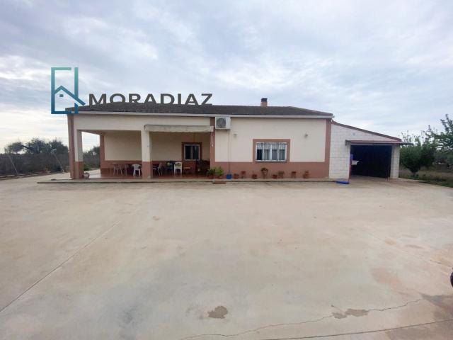 Villa en venta en Don Benito, Barrio de San Sebastián