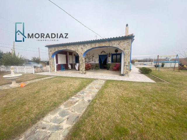 Villa en venta en Don Benito, Barrio de San Sebastián