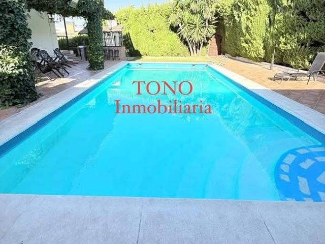Chalet en venta en Écija, Sevilla