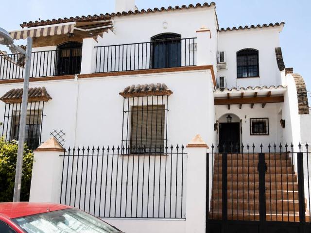 Chalet en venta en Écija, Andalucía