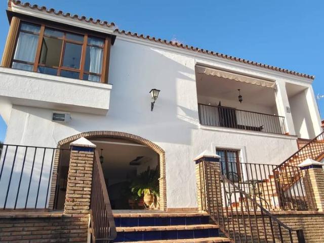 Chalet en venta en Écija, Andalucía