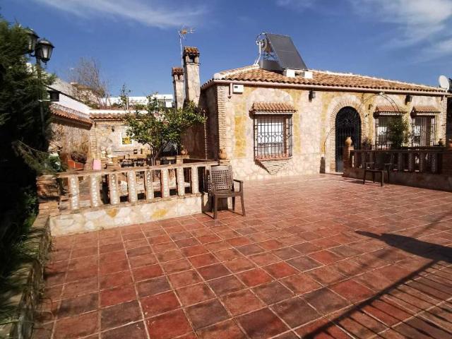 Chalet en venta en Écija, Andalucía