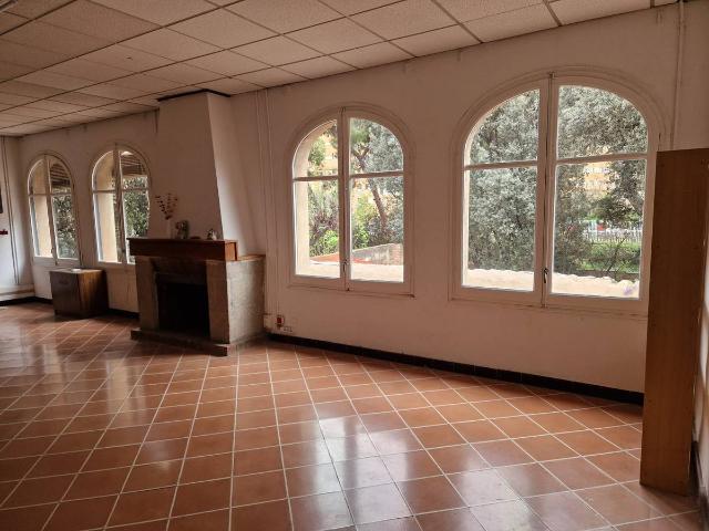 Villa en venta en Sant Joan Despí, Centre