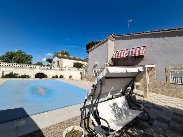 Chalet en venta en El Álamo, Madrid
