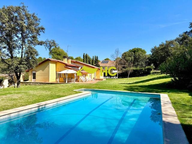 Chalet en venta en Villaviciosa De Odón, Madrid