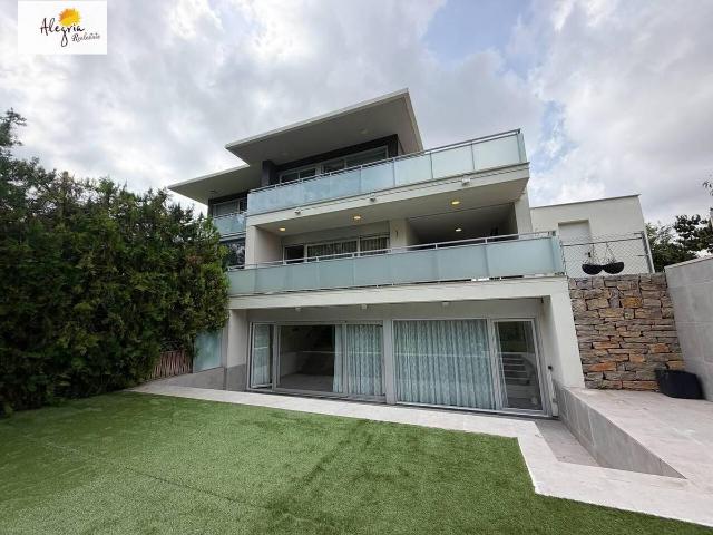 Chalet en venta en Chiva, València / Valencia
