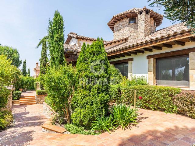 Chalet en venta en Villaviciosa De Odón, Madrid