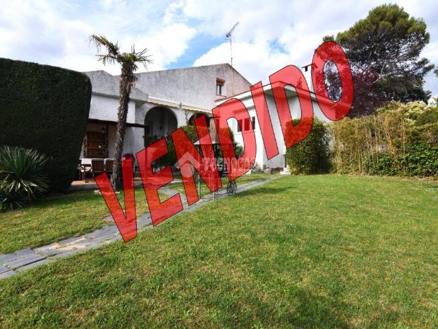 Chalet en venta en Villaviciosa De Odón, Madrid