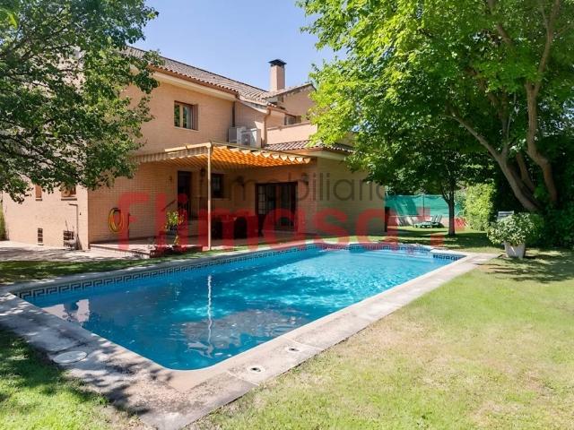 Chalet en venta en Villaviciosa De Odón, Madrid