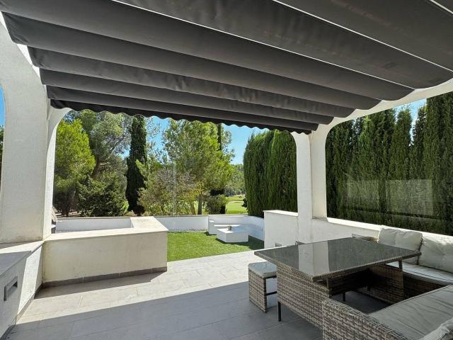 Chalet en venta en Chiva, València / Valencia